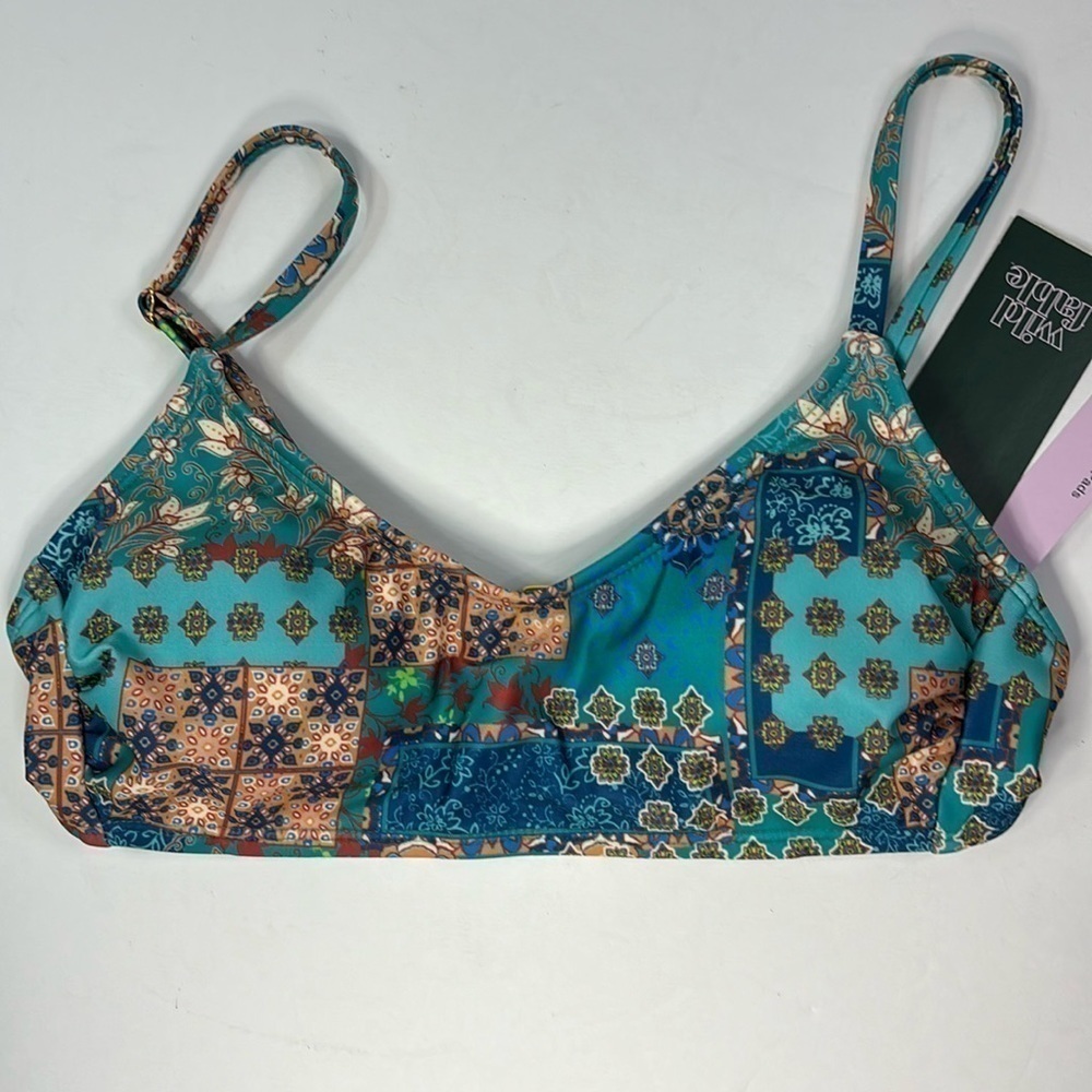 Patterned bikini top
